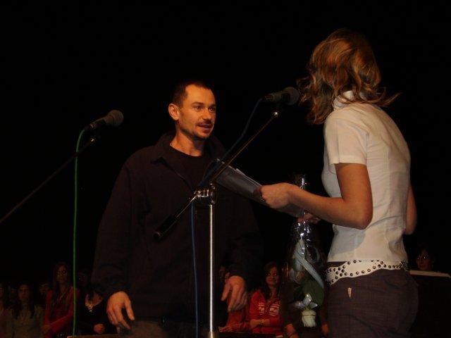 pb060046.jpg